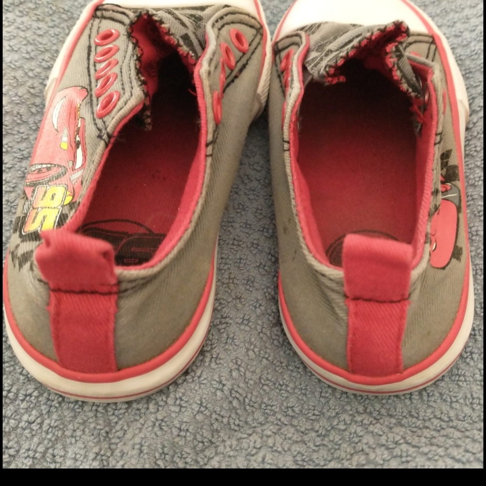 Disney Lightening McQueen Red and Gray Sneakers Slip-On Style, Toddler 8 - Picture 3 of 6